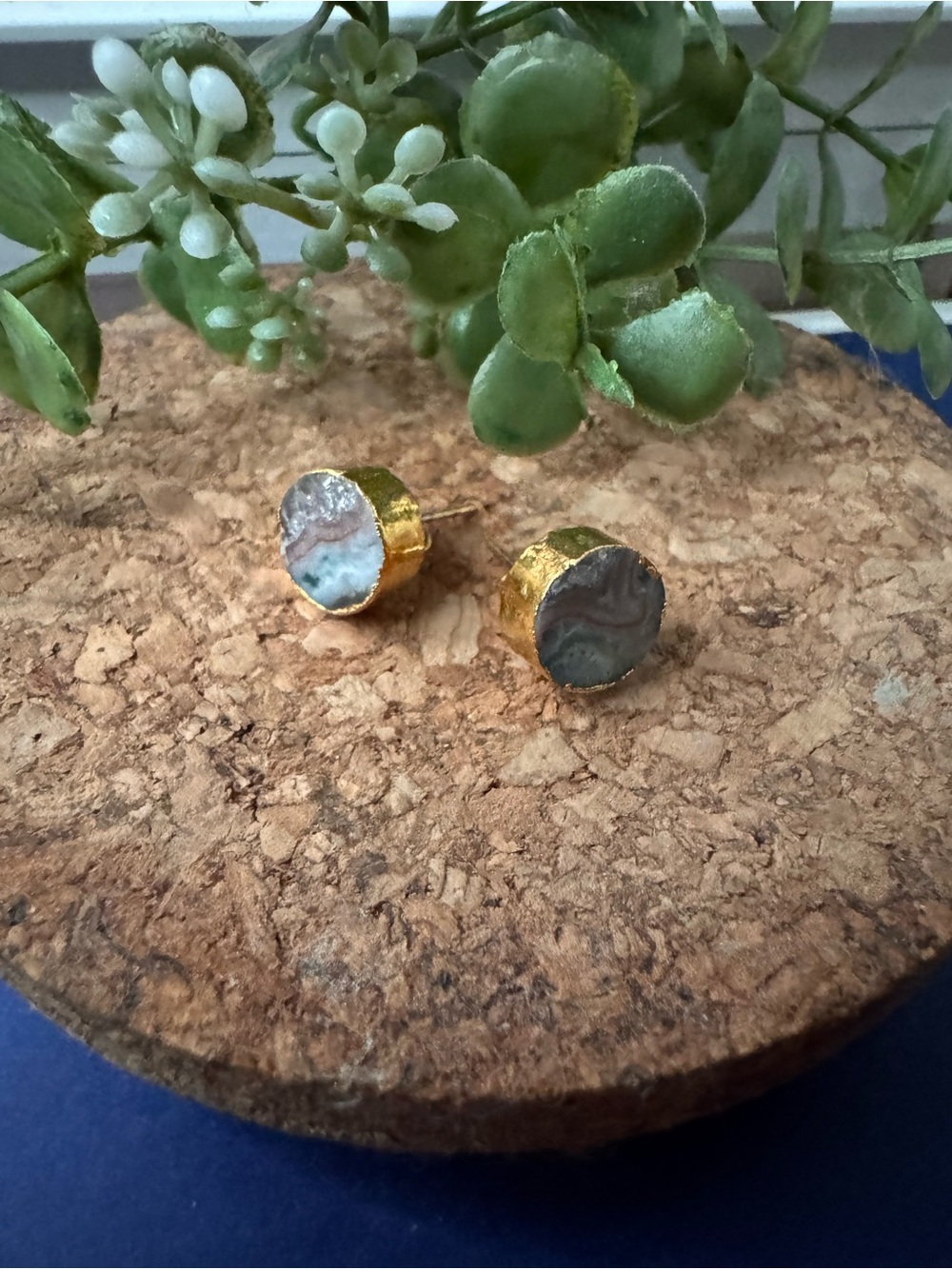 Gold-tone Agate Stud Earrings
